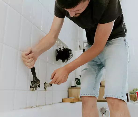 Affordable Bathtub Faucet Replacement in Elmwood Park: Choose Experienced Local Technicians