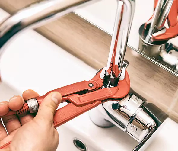 Expert Leak Repair Plumber in Elmwood Park, NJ